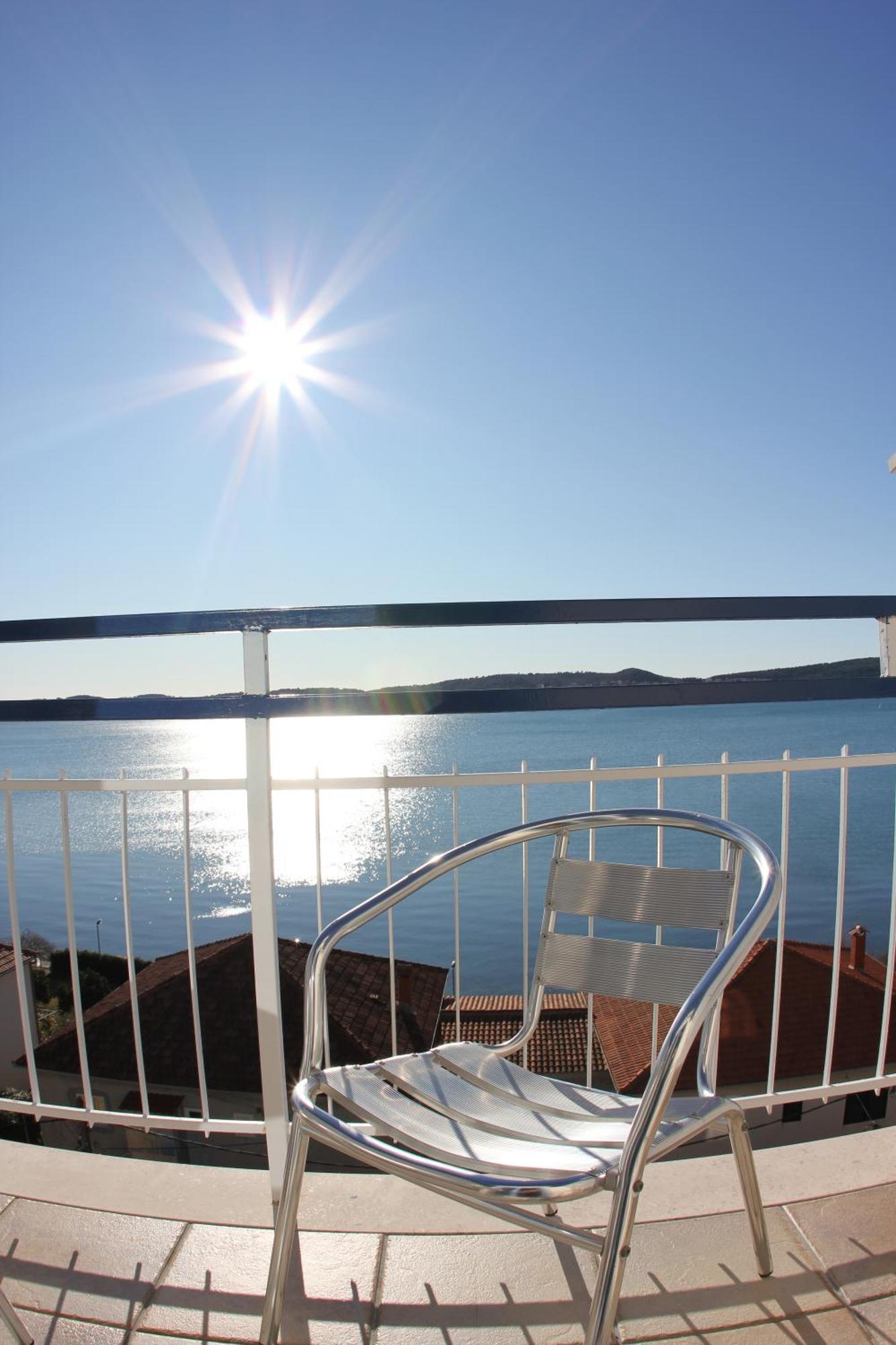 Hotel Bavaria Trogir Donji Seget Esterno foto