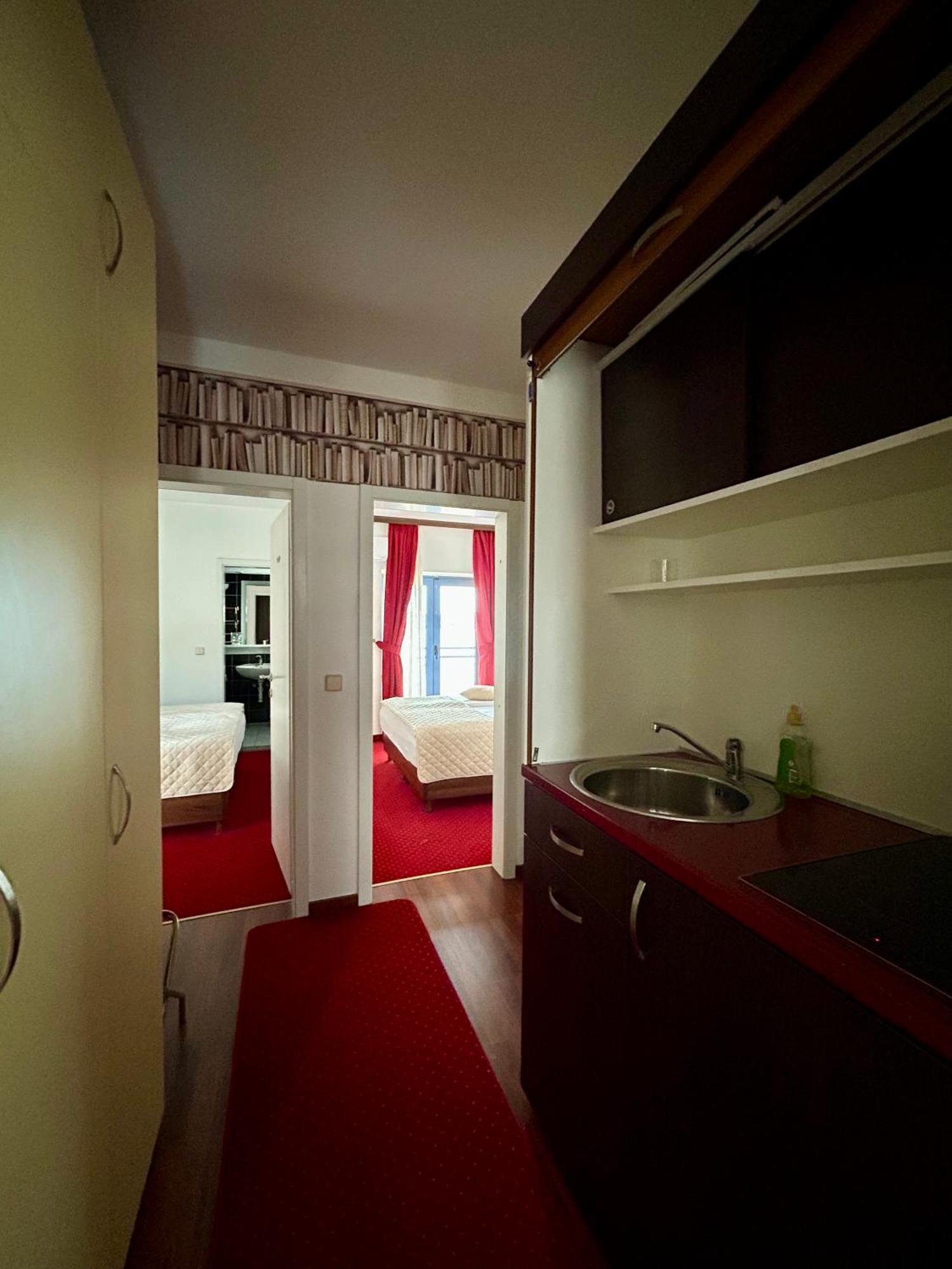 Hotel Bavaria Trogir Donji Seget Esterno foto