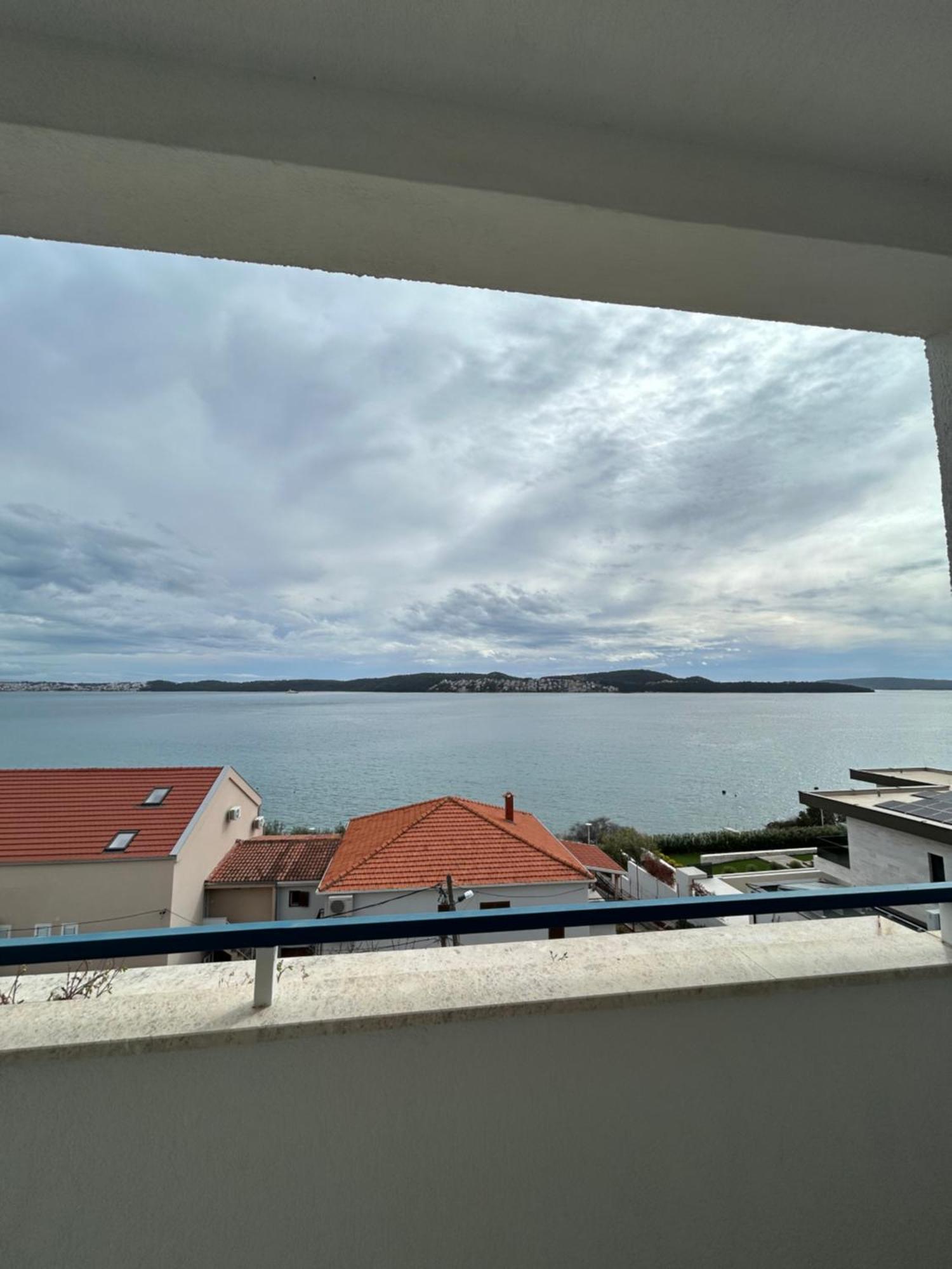 Hotel Bavaria Trogir Donji Seget Esterno foto