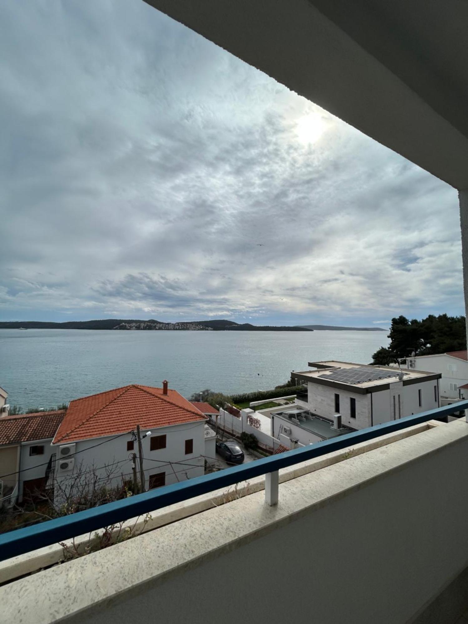 Hotel Bavaria Trogir Donji Seget Esterno foto