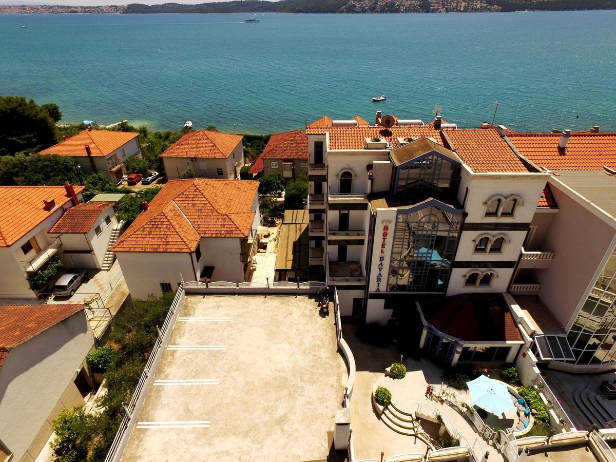 Hotel Bavaria Trogir Donji Seget Esterno foto